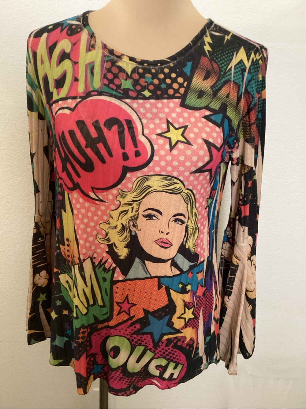 Multicolor Pop-Art Long Sleeve Tee with Graphic Comic Print
